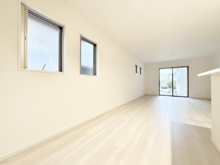 ���r���O�@���������났�ƏΊ炪�W�܂�A�S���܂郊�r���O