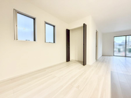 ���r���O�@�������Ƒ��̎��Ԃ��ʂ�A���K�Ŗ��������