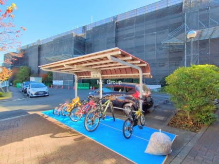 ���̑��@�O�ρ����X�̈ړ��ɕ֗��Ȓ��փX�y�[�X����������m�ۂ���Ă��܂�