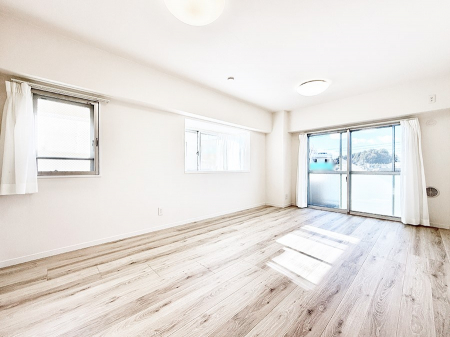 ���r���O�@�����������������Ɠ��ʂɂ���A�e���̋��