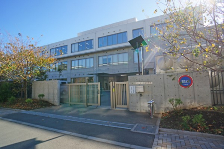 ӊ@wZ 1300m sЂ΂肪uwZ