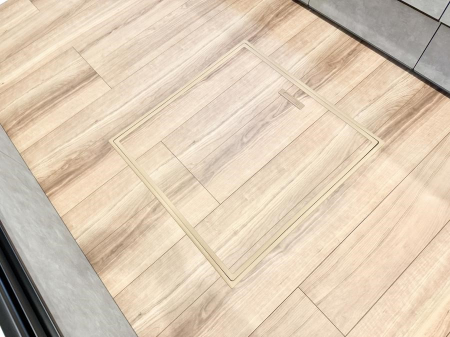 ���̑����ρ@�ݔ����B�ꂽ���[�X�y�[�X�ŉƑS�̂��X�b�L��