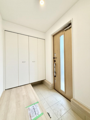 ���ց@������ �V���v���Ŕ������A���K�ȕ�炵�̓����