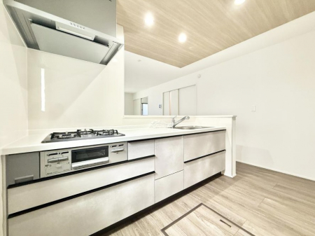 �L�b�`���@�������V���v���ŋ@�\�I�A�����g���₷���L�b�`��