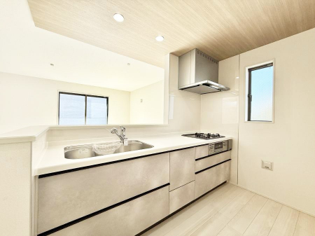 �L�b�`���@�������L���C�ɕЕt���A�g���₷���L�b�`��