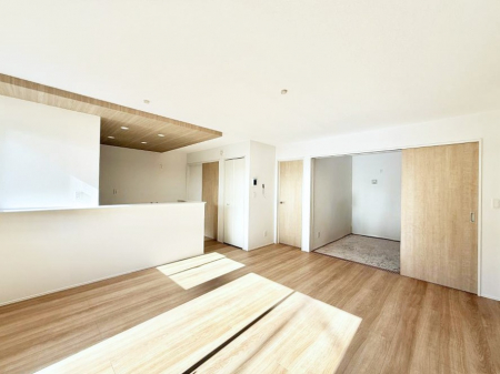 ���r���O�@���������R�Ɖ�b�����܂��A�S�n�悢�ЂƂƂ�