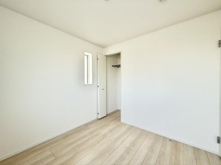 �Q���@���������̔z�u��ʋC���̗ǂ��݌v�ŕ����̋�C�������炸�A��ɐV�N�ȋ�C������܂�