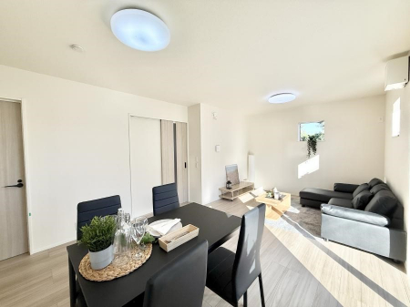 ���r���O�@�������Ƒ��̎��Ԃ��ʂ�A���K�Ŗ��������