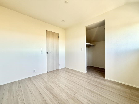 �q�������@�������v���C�x�[�g��ԂƂ��ĐÂ��ŗ�������������񋟂��Ă���܂�