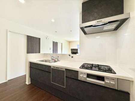 �L�b�`���@�������V���v���Ŕ������S�n�悢���Ԃ𐶂ރL�b�`�����