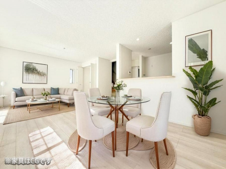 ���r���O�@���������R�Ɖ�b�����܂��A�S�n�悢�ЂƂƂ�