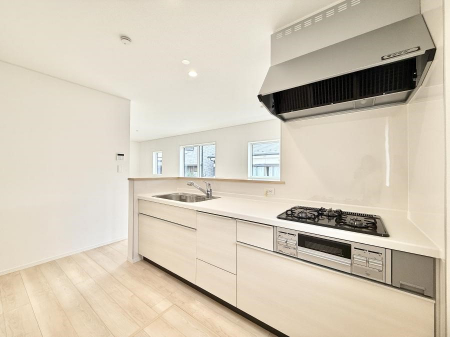 �L�b�`���@�������Ƒ����J��[�߂�A������̂���L�b�`��