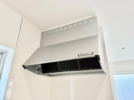 ���̑����ρ@�ݔ����������̏��C����������C��ɗU������A�����I�ɔr�����ł��܂��B