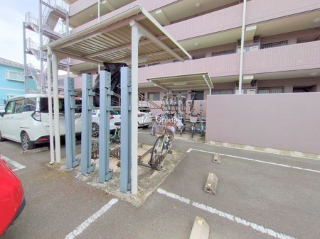 ̑@OρƐꂽ֏ŁA]Ԃ̕ۊǂSł