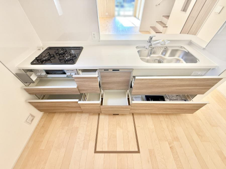 �L�b�`���@�������Ƒ����J��[�߂�A������̂���L�b�`��