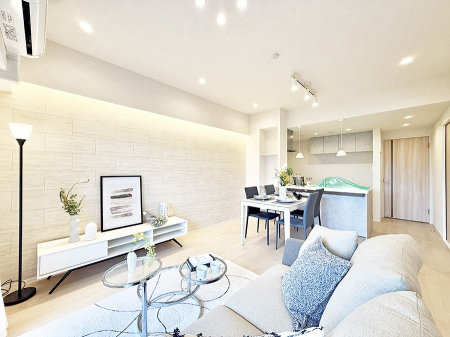 ���r���O�@���������S�n�̂����A���z�̃��r���O