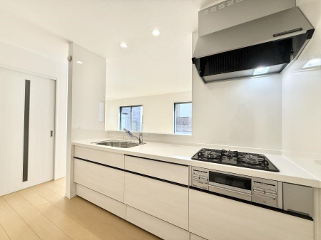 �L�b�`���@�������Ƒ����J��[�߂�A������̂���L�b�`��