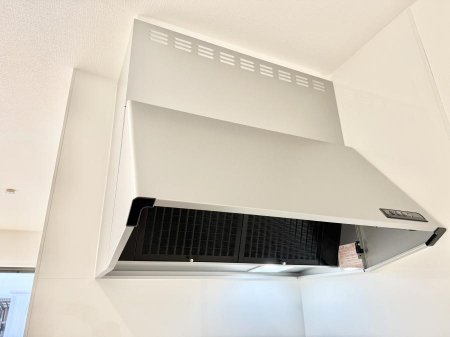 ���̑����ρ@�ݔ����������̏��C����������C��ɗU������A�����I�ɔr�����ł��܂��B