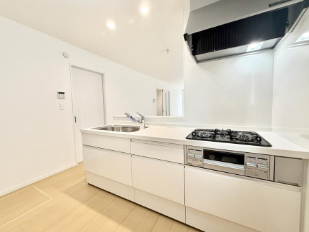 �L�b�`���@�������V���v���Ŕ������S�n�悢���Ԃ𐶂ރL�b�`�����