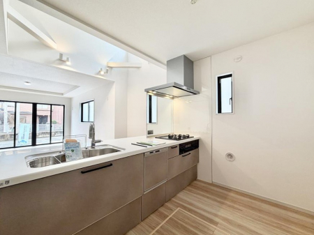 �L�b�`���@�������V���v���ŋ@�\�I�A�����g���₷���L�b�`��