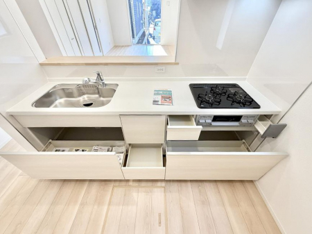 �L�b�`���@�������A�C�f�A�L����A�N���G�C�e�B�u�ȗ������