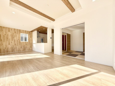 ���r���O�@���������R�Ɖ�b�����܂��A�S�n�悢�ЂƂƂ�