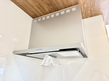 ���̑����ρ@�ݔ����������̏��C����������C��ɗU������A�����I�ɔr�����ł��܂��B