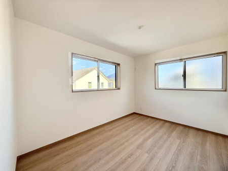 ̑ρ@F̂ŉ₩ȎԂy߂܂