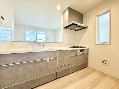 Lb`@ƑƂȂAR~jP[V̏