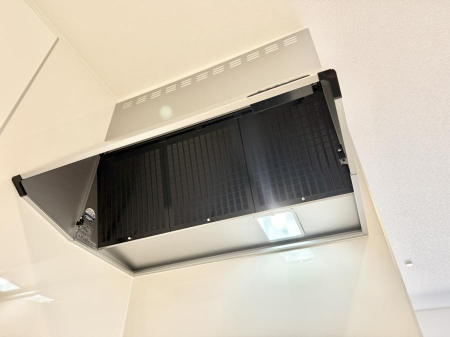 ���̑����ρ@�ݔ����t�[�h�ɕ����Ă���ׁA���������C��ɗU������A�����I�ɔr�����ł��܂�