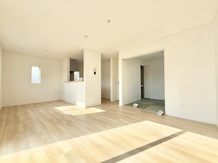 ���r���O�@���������났�ƏΊ炪�W�܂�A�S���܂郊�r���O