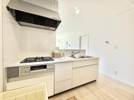 �L�b�`���@�������V���v���Ŕ������S�n�悢���Ԃ𐶂ރL�b�`�����