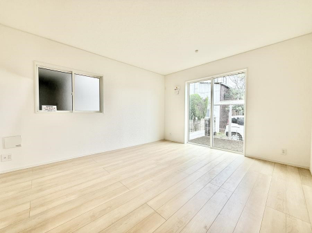 ���r���O�@���������났�ƏΊ炪�W�܂�A�S���܂郊�r���O