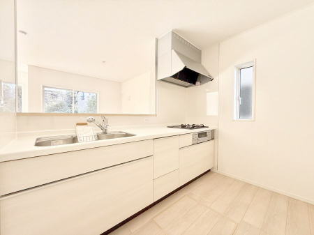 �L�b�`���@���������y���݂ƐH�ׂ�K����͂���L�b�`��