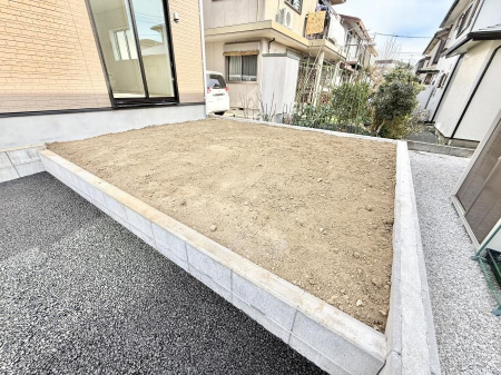 ���̑��@�O�ρ��~�n���ɂ�Ƃ肠��΂̃X�y�[�X������A���₩�ȕ��͋C�ł�