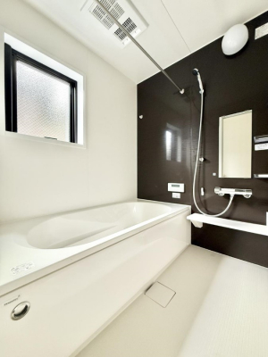 �����@����