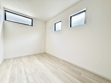 �q�������@����