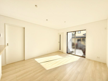 ���r���O�@���������R�Ɖ�b�����܂��A�S�n�悢�ЂƂƂ�