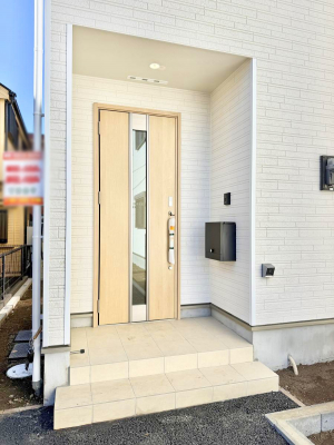 ���ց@�O�ρ� �V���v���Ŕ������A�Z�܂��̑���ۂ��ʂ錺�ւł�