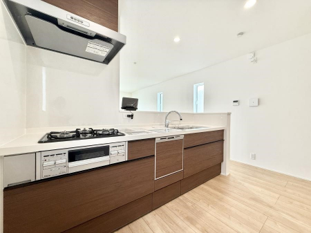 �L�b�`���@�������Ƒ����J��[�߂�A������̂���L�b�`��