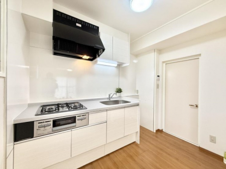 �L�b�`���@�����������������Ԃ����܂��A�Ί炠�ӂ��L�b�`��