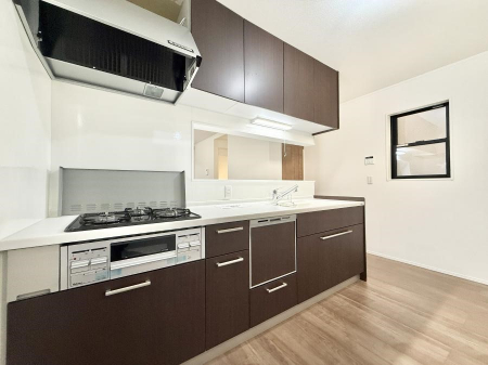 �L�b�`���@�������L���C�ɕЕt���A�g���₷���L�b�`��