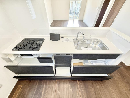 �L�b�`���@�������Ƒ����J��[�߂�A������̂���L�b�`��