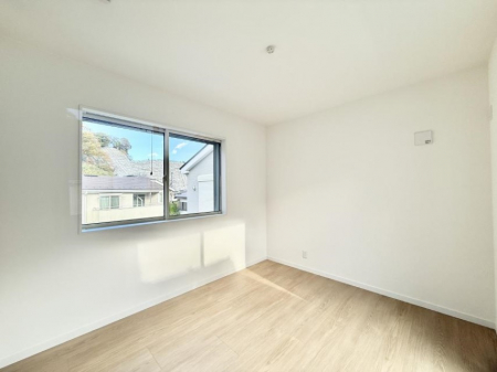 ̑ρ@F̂ŉ₩ȎԂy߂܂