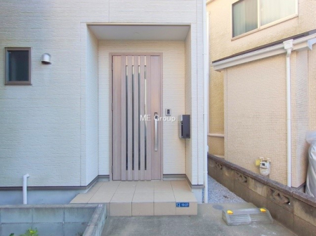 ց@Oρ n܂AΊ炠ӂ閈