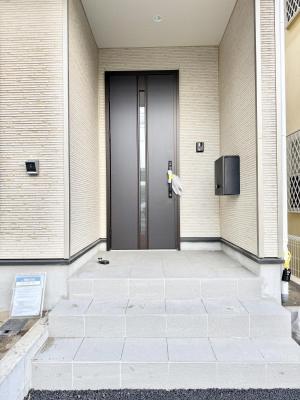 ���ց@�O�ρ� �V���v���Ŕ������A�Z�܂��̑���ۂ��ʂ錺�ւł�