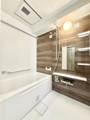 �����@�����������b�N�X�ł���A���₩�ȕ��͋C�ł�