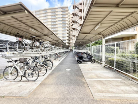 ̑@OρƐꂽ֏ŁA]Ԃ̕ۊǂSł