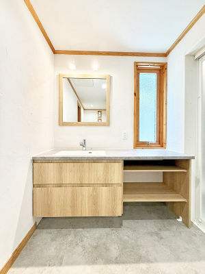 ʑEʏ@邢ʏ͖̎yłႢł