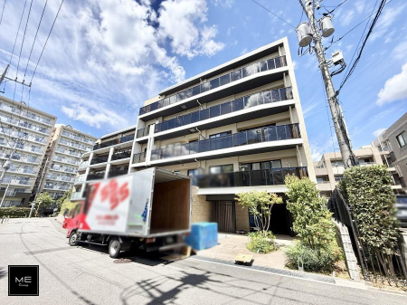 nOώʐ^@OρV炵n܂ꏊŁAƑJ[߂